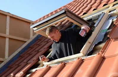 Pose de fenêtres de toit Velux à Seyresse